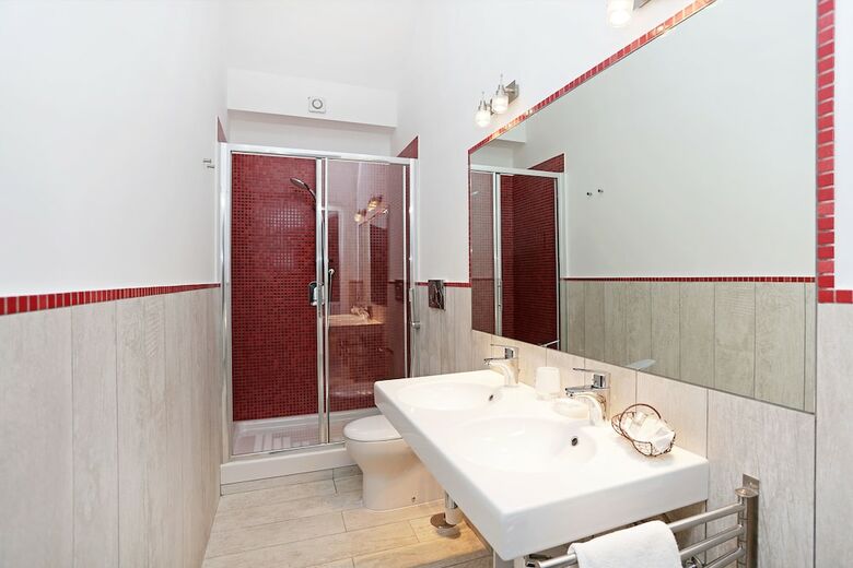 Houspitality Nero B&B