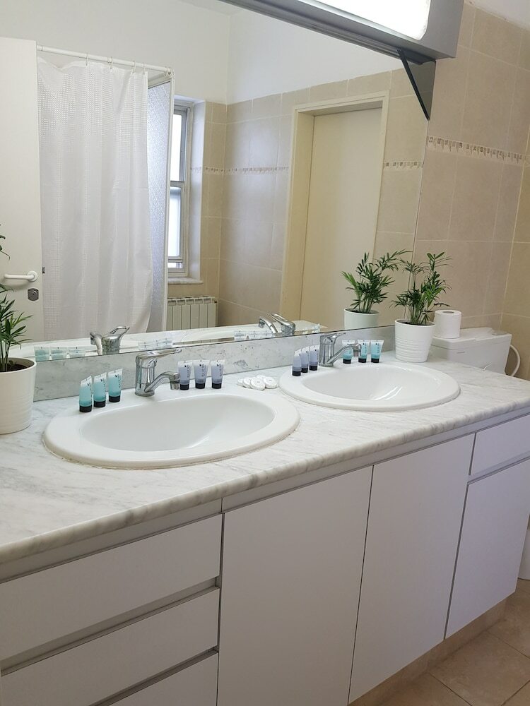 Hotel Mike's House