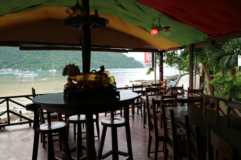 El Nido Corner Pension And Restaurant