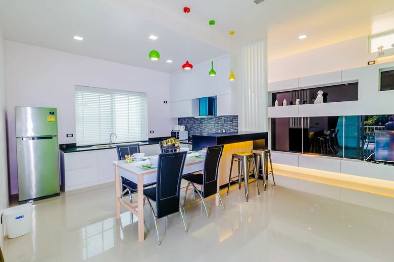 Hotel Chalong Hill Tropical Garden Homes