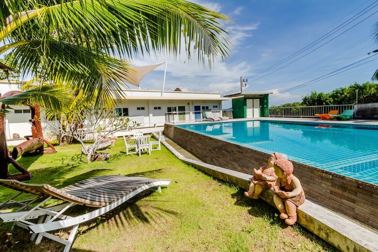 Hotel Chalong Hill Tropical Garden Homes