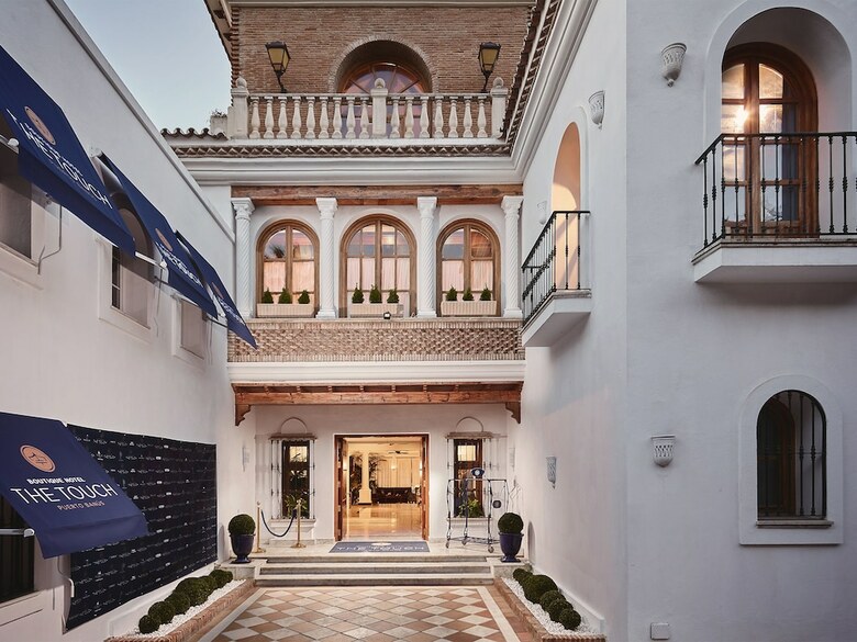 Hotel The Touch Puerto Ban�s