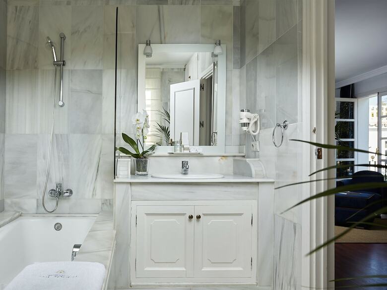 Hotel The Touch Puerto Ban�s