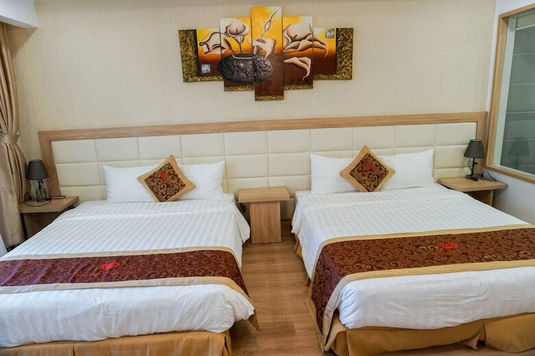 Ruby Hotel