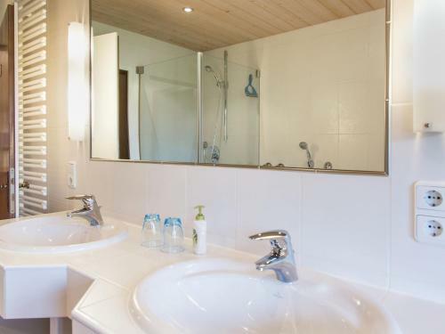 Luxurious Apartment In Rettenberg With Skiing Nearby