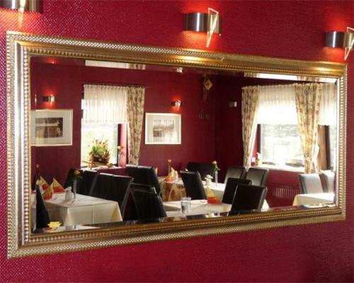 Hostal Hotel Garni Haus Sch�nberger