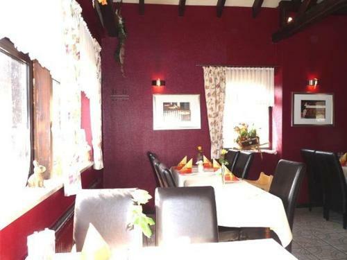 Hostal Hotel Garni Haus Sch�nberger