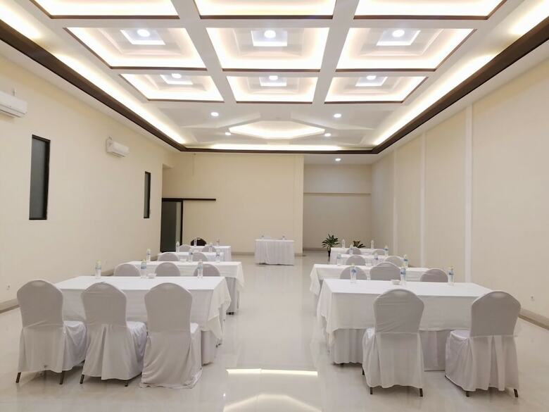 Sumi Hotel Surabaya