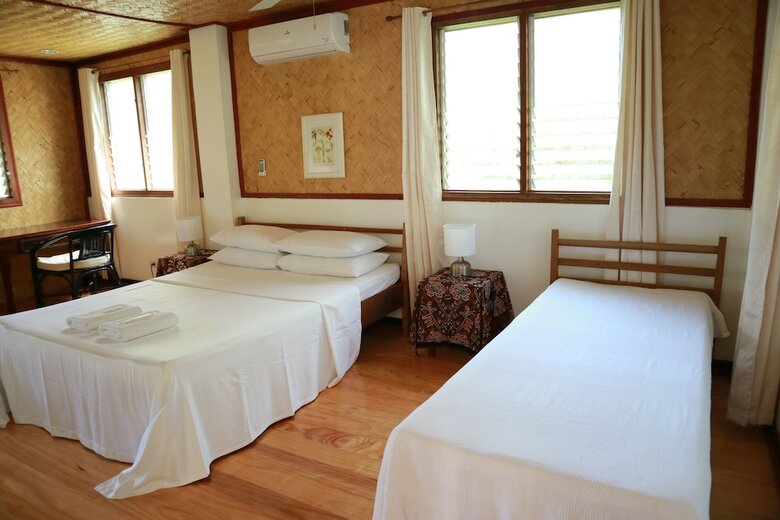 Hotel Golden Monkey Cottages