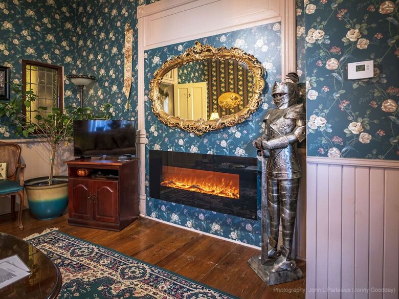Cliff Cottage Inn - Victorian B&B And Boutique Hotel