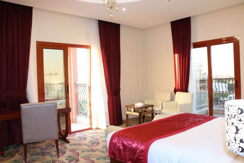 Red Castle Hotel