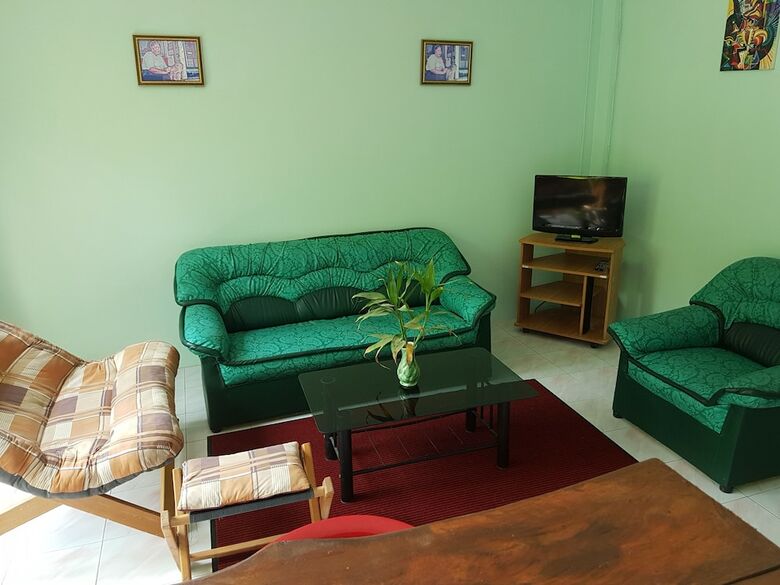 Hotel Kamrai Resort