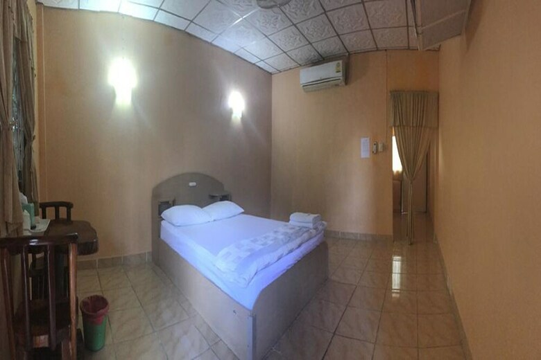 99 Inn Hotel
