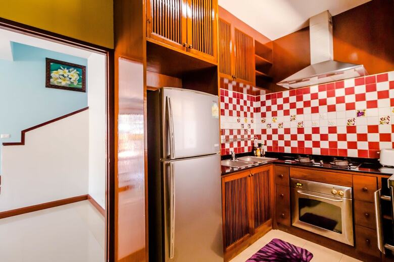 3 Bedrooms Pool Villa Walk To Patong
