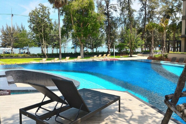Lumpini Park Beach Cha-am (seaview) A01/207
