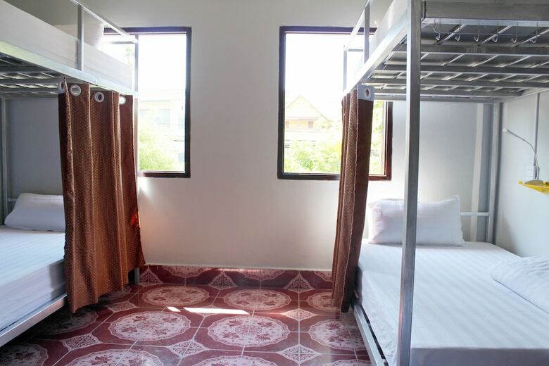 Hostal Aham Backpackers Hostel - Adults Only