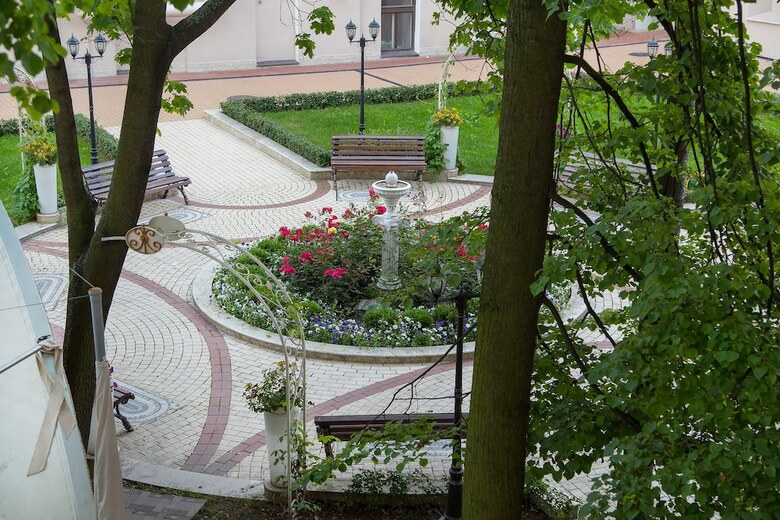 Hotel Brullov Mansion