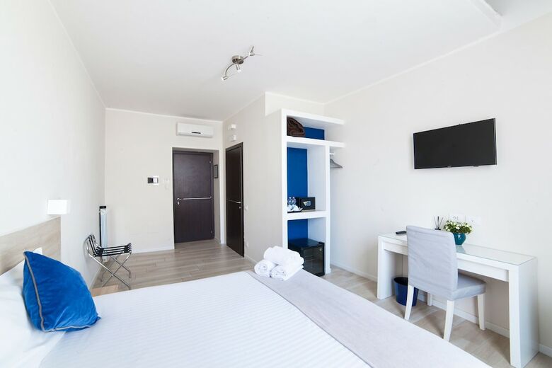 Hotel Dada Suites