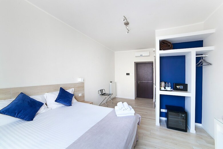 Hotel Dada Suites