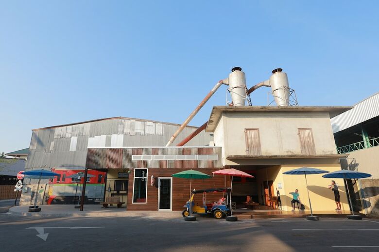 Hotel The Buffalo Amphawa