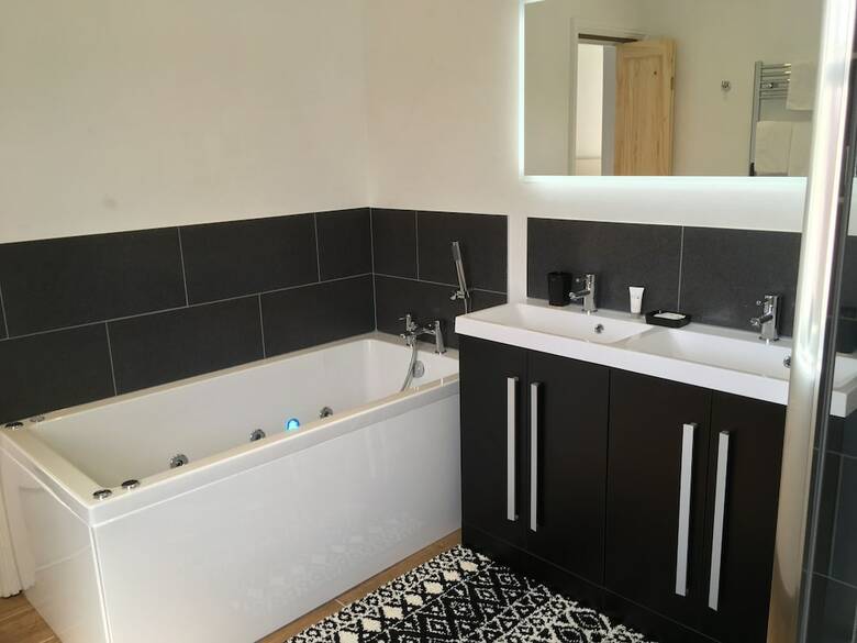 Bed & Breakfast Holway House