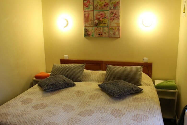 Bed & Breakfast Sleep In Bnb