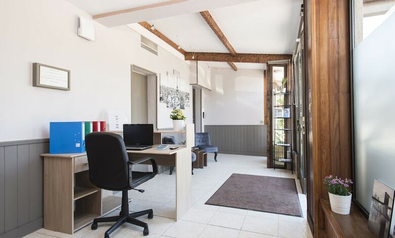 Hotel H�tel Le Pavillon De L'a�ro