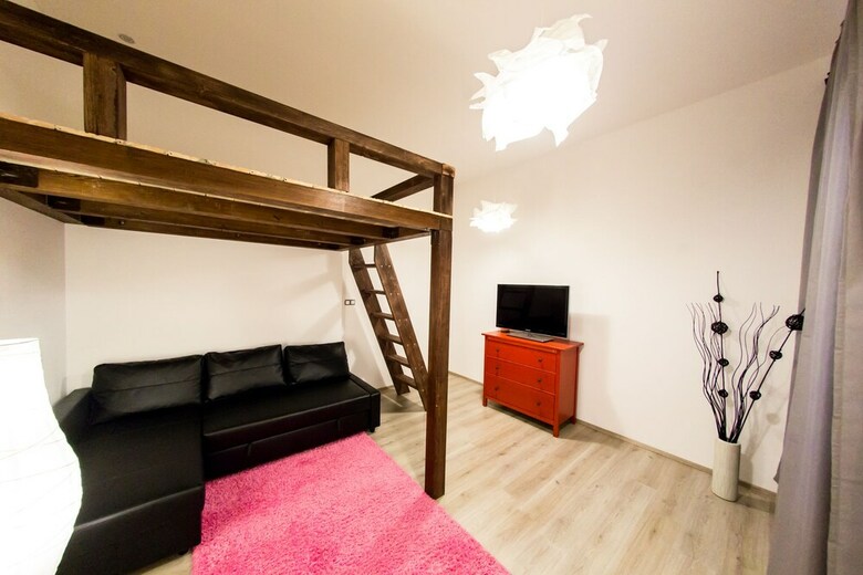 Freedom Rooms And Apartments