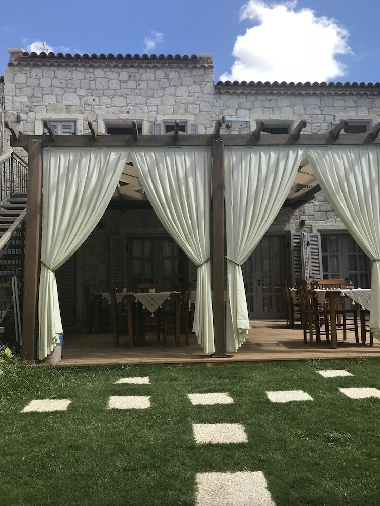 Hotel Alacati Cona Butik Otel