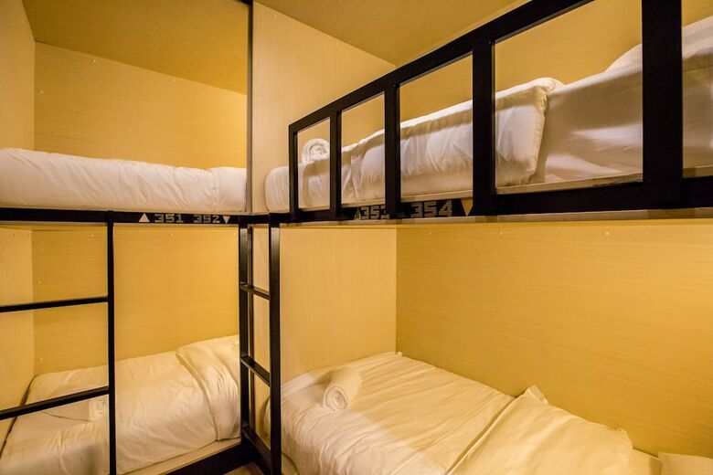Hostal Bed To Bangkok