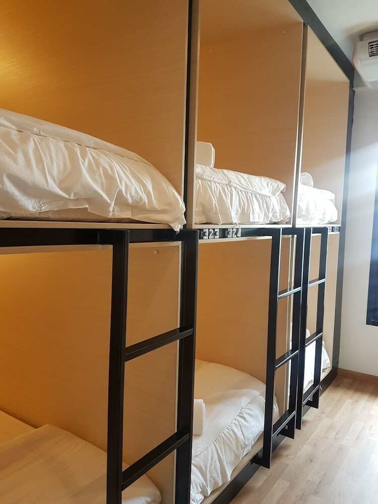 Hostal Bed To Bangkok