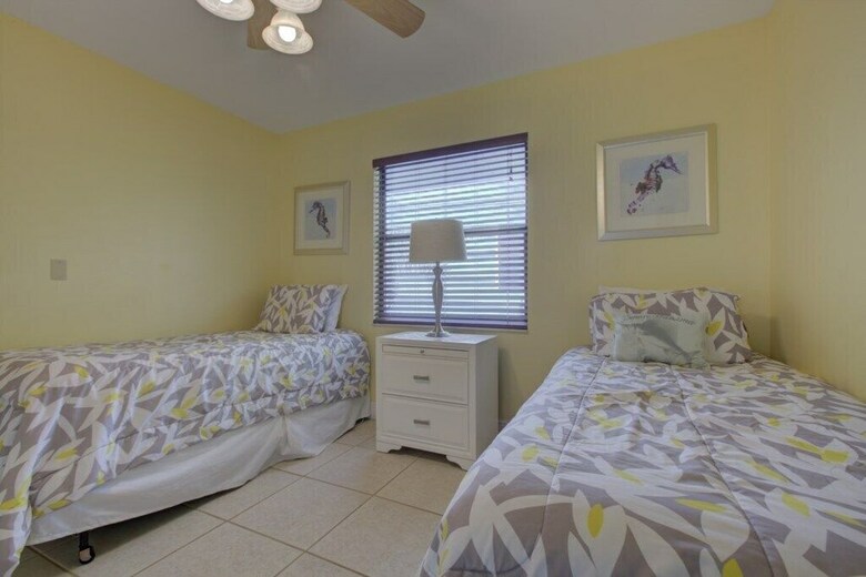 Anna Maria Island Beach Castaway 1