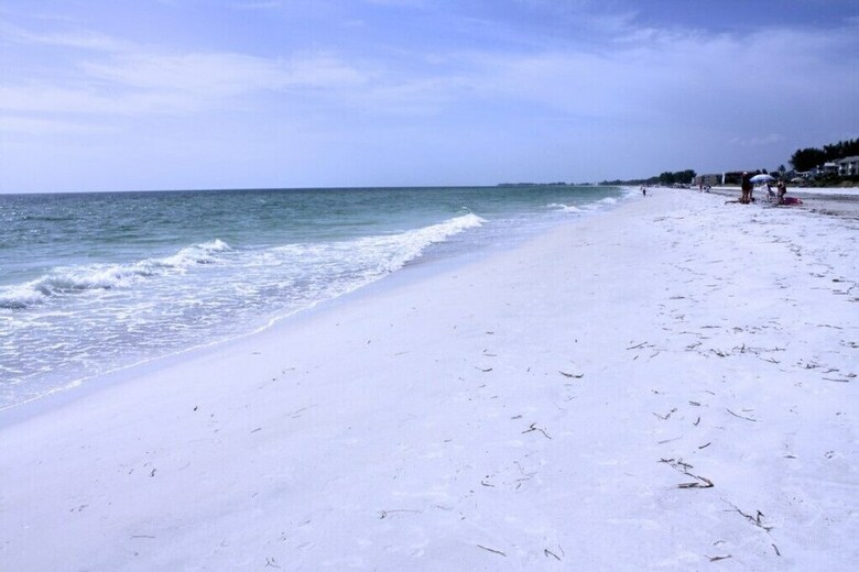Beach Paradise 5 By Anna Maria