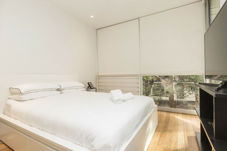 Two Storey Lux Apartment Near Cbd