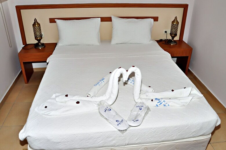 Ceren Family Suit Hotel