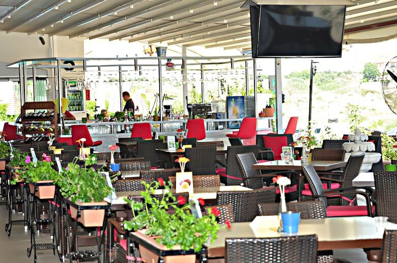 Ceren Family Suit Hotel