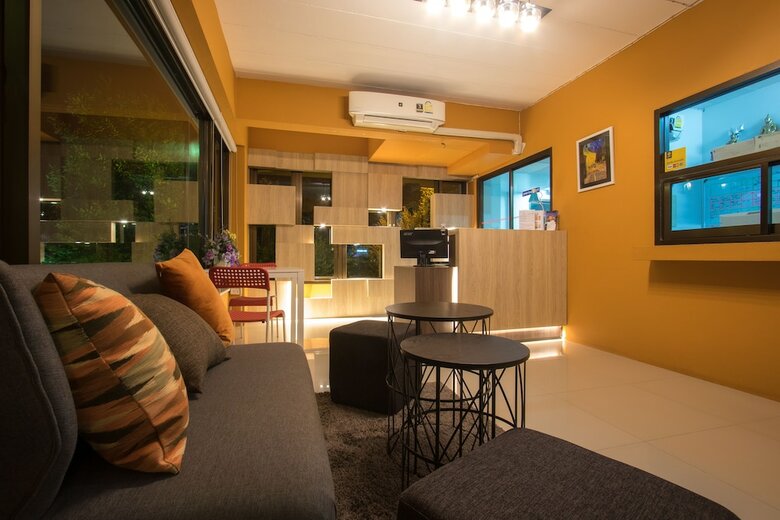 I-home Residence And Hotel