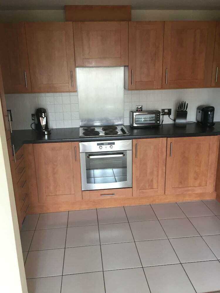Reading Town Center River View Serviced Apartments