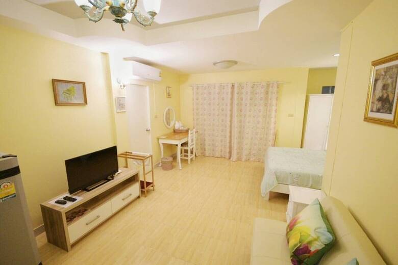 Rungnatee Place & Boutique Hotel
