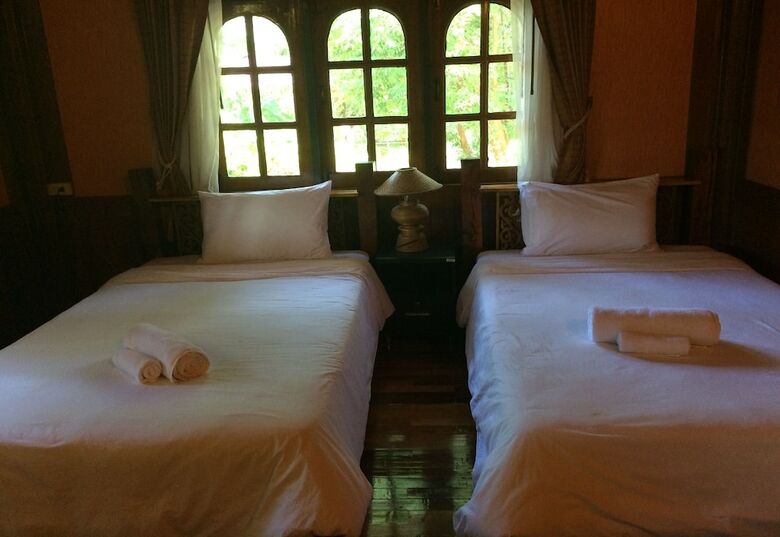 Hotel Himawari Restaurant & Cottage