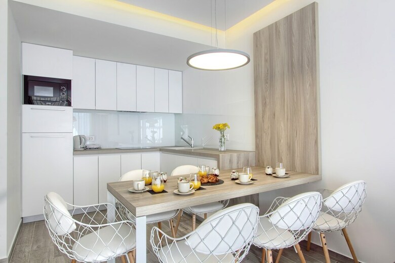 Aparthotel Kalamota Beach House