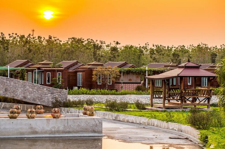 Hotel Prew Lom Chom Nam