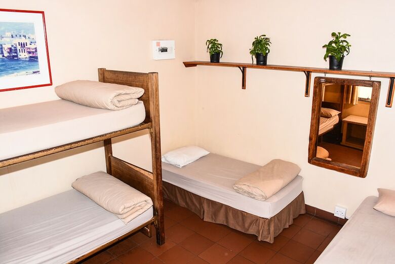 Hostal Long Street Backpackers