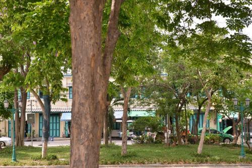 Hotel Neighbor Phuthon Boutique Hostel