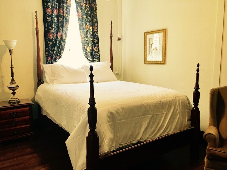 The Deland Hotel