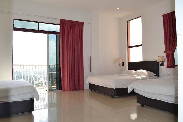 Mutiara Penthouse Hotel