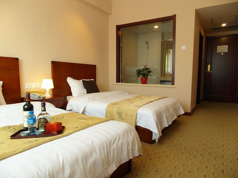 Tianjin Jinma Hotel