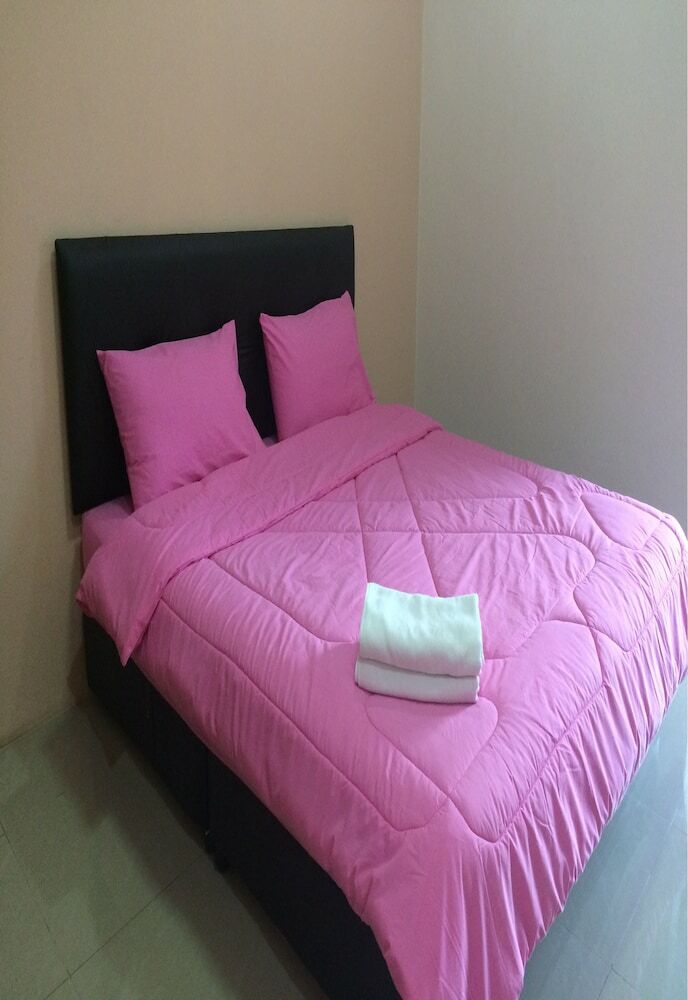 Hotel Phrom Phring Place Service Apartment