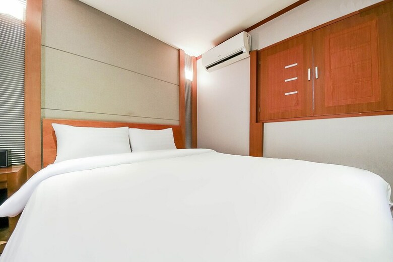 J Hotel Suwon