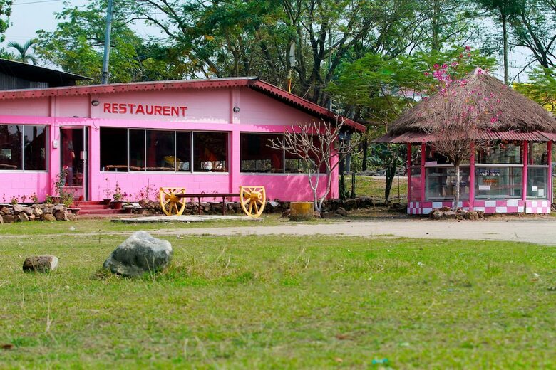 Hotel Jaintia Hill Resort